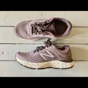 680 V6 LIGHTWEIGHT RUNNING SHOE - WOMEN'S